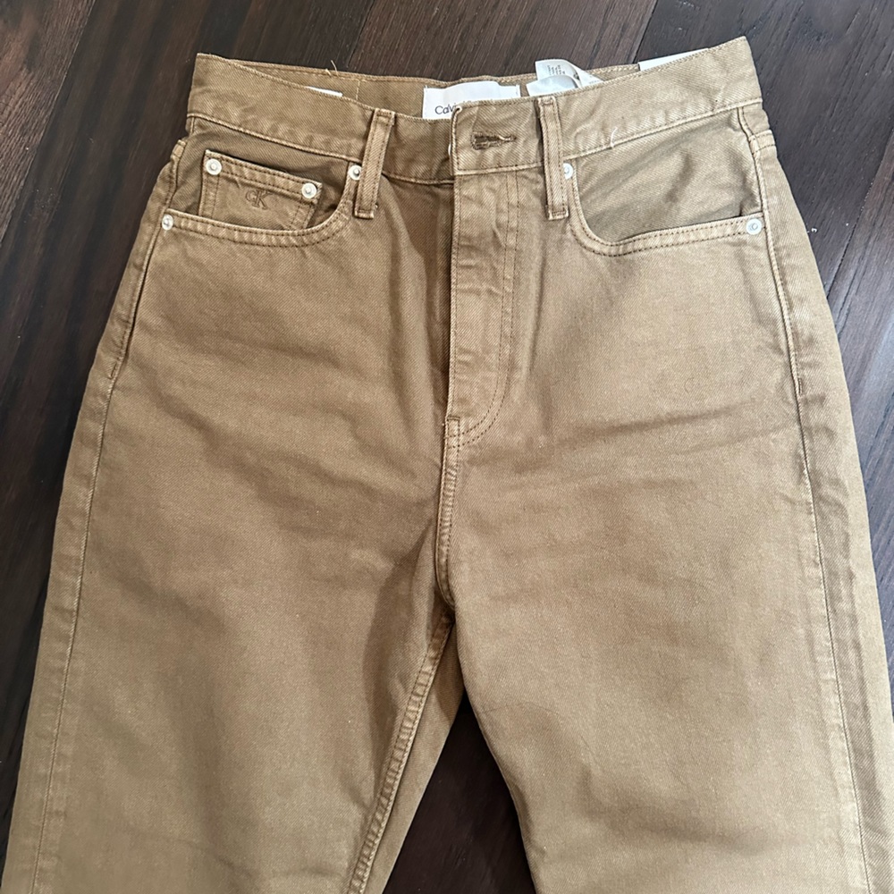 High Rise Straight Leg Fit Calvin Klein Jeans - Picture 3 of 4